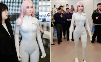 DroidUP Moya female humanoid robot