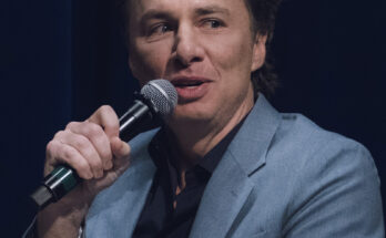 Zach Braff 2024 Wikipedia AI Girlfriend rumor illustration